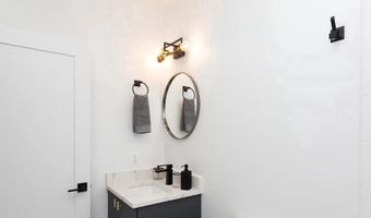 520 S CAROLINE St 202, Baltimore, MD 21231