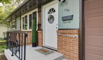 308 S Rinker Ave, Aurora, MO 65605