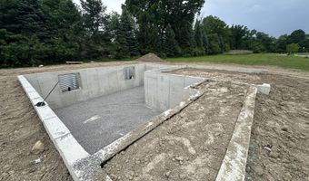 2023 Green Acres Dr, Adrian, MI 49221