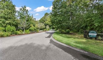2 Gray Coach Ln 210, Cranston, RI 02921