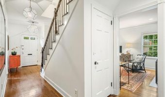 41 Clarendon Ave, Avondale Estates, GA 30002