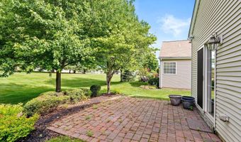 10 Powderhorn Way, Allentown, NJ 08501