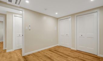 110 WISE St S 1, Arlington, VA 22204