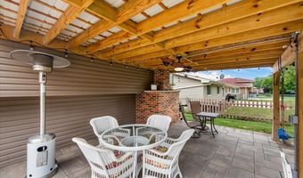 1832 W Woodland Ave, Addison, IL 60101