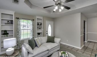 1022 Red Oak Dr, Brandon, MS 39042