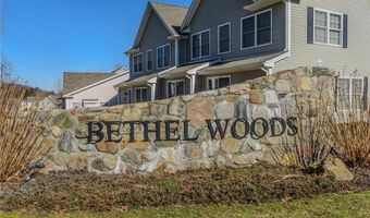 19 Forest Way 19, Bethel, CT 06801