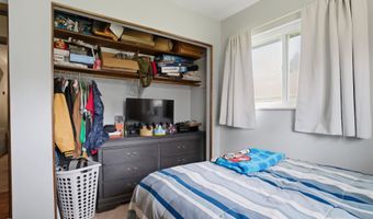 1032 Summer St, Algonac, MI 48001