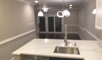 915 C St SE, Washington, DC 20003