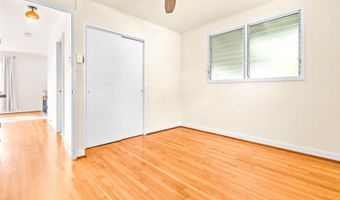 691 Kihapai St B, Kailua, HI 96734