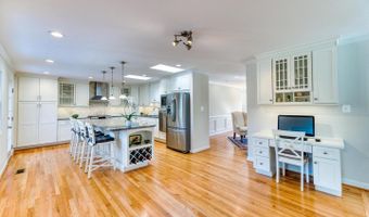 5151 PIEDMONT Pl, Annandale, VA 22003