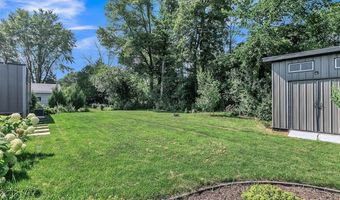 5520 W Cedar Crest Ct, Appleton, WI 54914