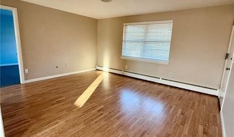 70 Carroll Ave 307, Newport, RI 02840