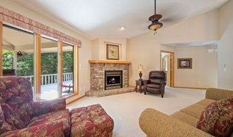 10 Fyne Ln, Bella Vista, AR 72715