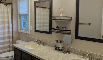 1960 Breakers Dr, Barnegat, NJ 08005