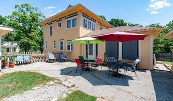 703 Jersey St, Baldwin City, KS 66006