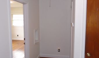 122 Houston, Barnesville, GA 30204