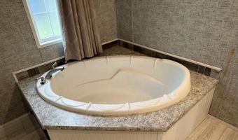 3105 NW Parrish Ave, Altha, FL 32421