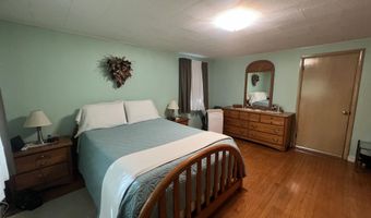 37 Pine Island Ave, Berlin, NH 03570
