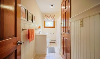 70 Plain St E, Berkley, MA 02779