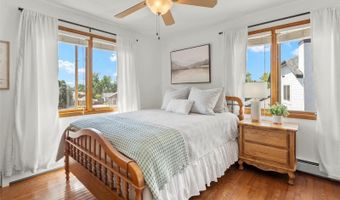 9642 W 69th Pl, Arvada, CO 80004