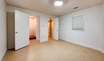 10240 ARIZONA Cir 33, Bethesda, MD 20817