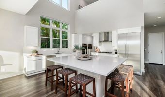 13722 Canyon Loop Trl, San Diego, CA 92130