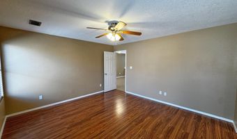 923 TELSTAR Loop NW, Albuquerque, NM 87121