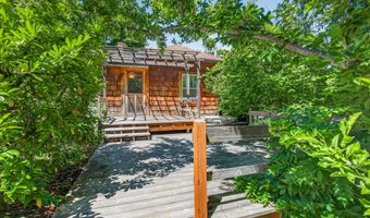 324 Liberty St, Ashland, OR 97520