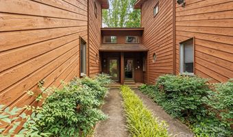 204 Woodfield Dr, Asheville, NC 28803