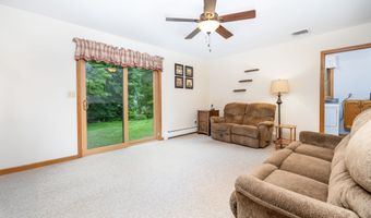 6 Old Sawmill Dr, Beacon Falls, CT 06403