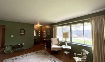 99 Mulligan Rd, Athens, OH 45701