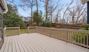8404 CHERRY VALLEY Ln, Alexandria, VA 22309