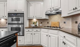 2424 Loxford Ln, Alpharetta, GA 30009