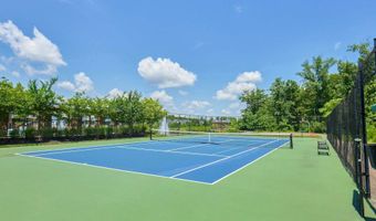 25066 CROXLEY GREEN Sq, Aldie, VA 20105