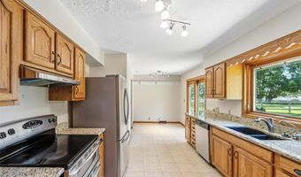 1404 Nile Kinnick Dr S, Adel, IA 50003
