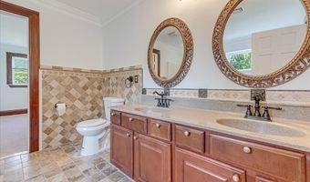 6 Reed Ct, Albrightsville, PA 18210