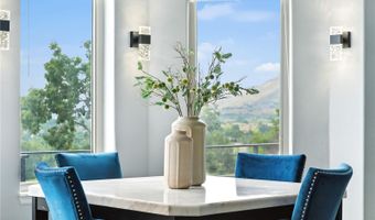 7092 Secrest Ct, Arvada, CO 80007