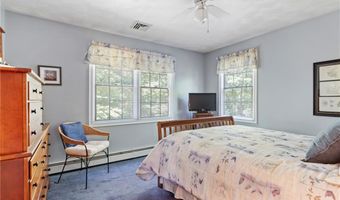 55 Little Pond County Rd, Cumberland, RI 02864
