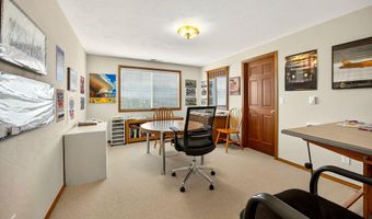 500 Pompadour Dr, Ashland, OR 97520