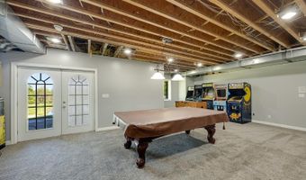 5120 Country Hills Dr, Aurora, IN 47001