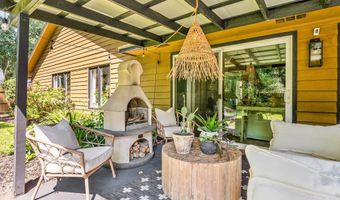 22 Chesterfield Lake Dr, Beaufort, SC 29906