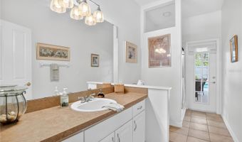 5237 CHISWICK Cir, Belle Isle, FL 32812