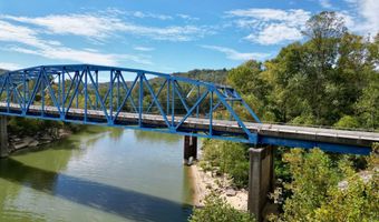 233 River Rd, Beattyville, KY 41311