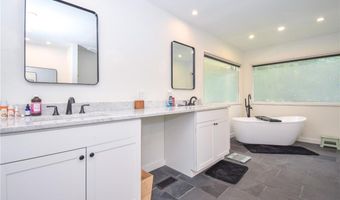 1500 LAKE Cir, Alexander City, AL 35010