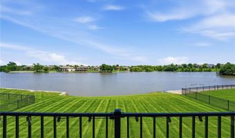 4261 Lakeshore Dr, Basehor, KS 66007