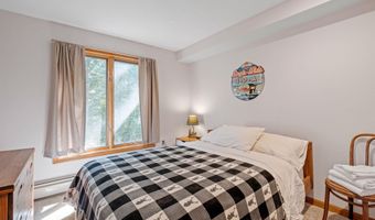 18 Woodsview Ln 2, Lincoln, NH 03251