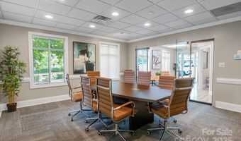 8037 Corporate Center Dr, Charlotte, NC 28226