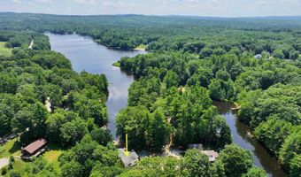 10 Belmont Dr, Barnstead, NH 03225