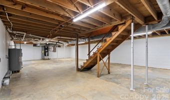 2910 Floral Dr, Albemarle, NC 28001