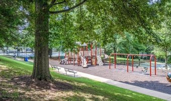 2207 PINNEBERG Ave, Rockville, MD 20851